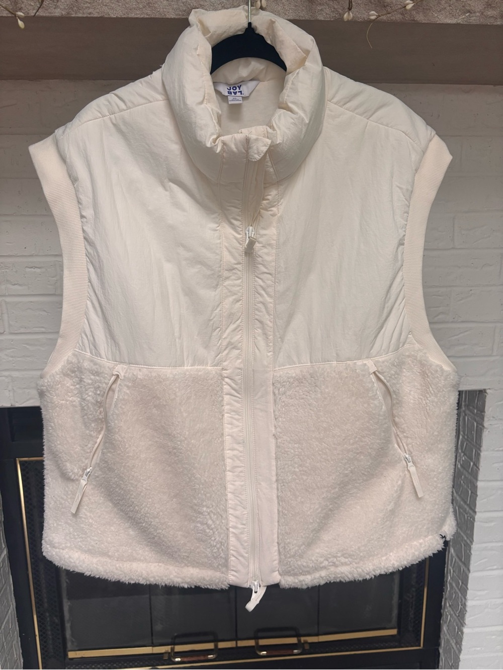 JoyLab Ivory Quilted & Sherpa Sleeveless Vest